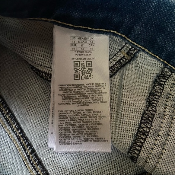 Comfy, Flexible Guess Jeggings - Picture 5 of 7